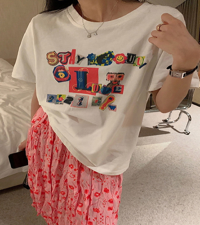 22MAY589 여자쇼핑몰 스템프 화이트 여성 티셔츠w-girlz